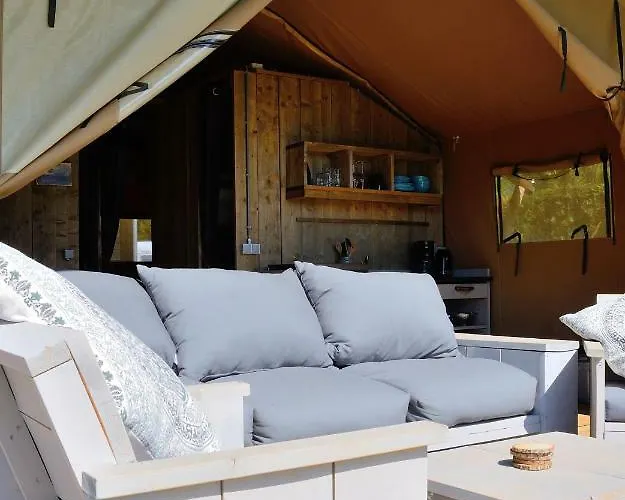 Safaritent אוהל מפואר